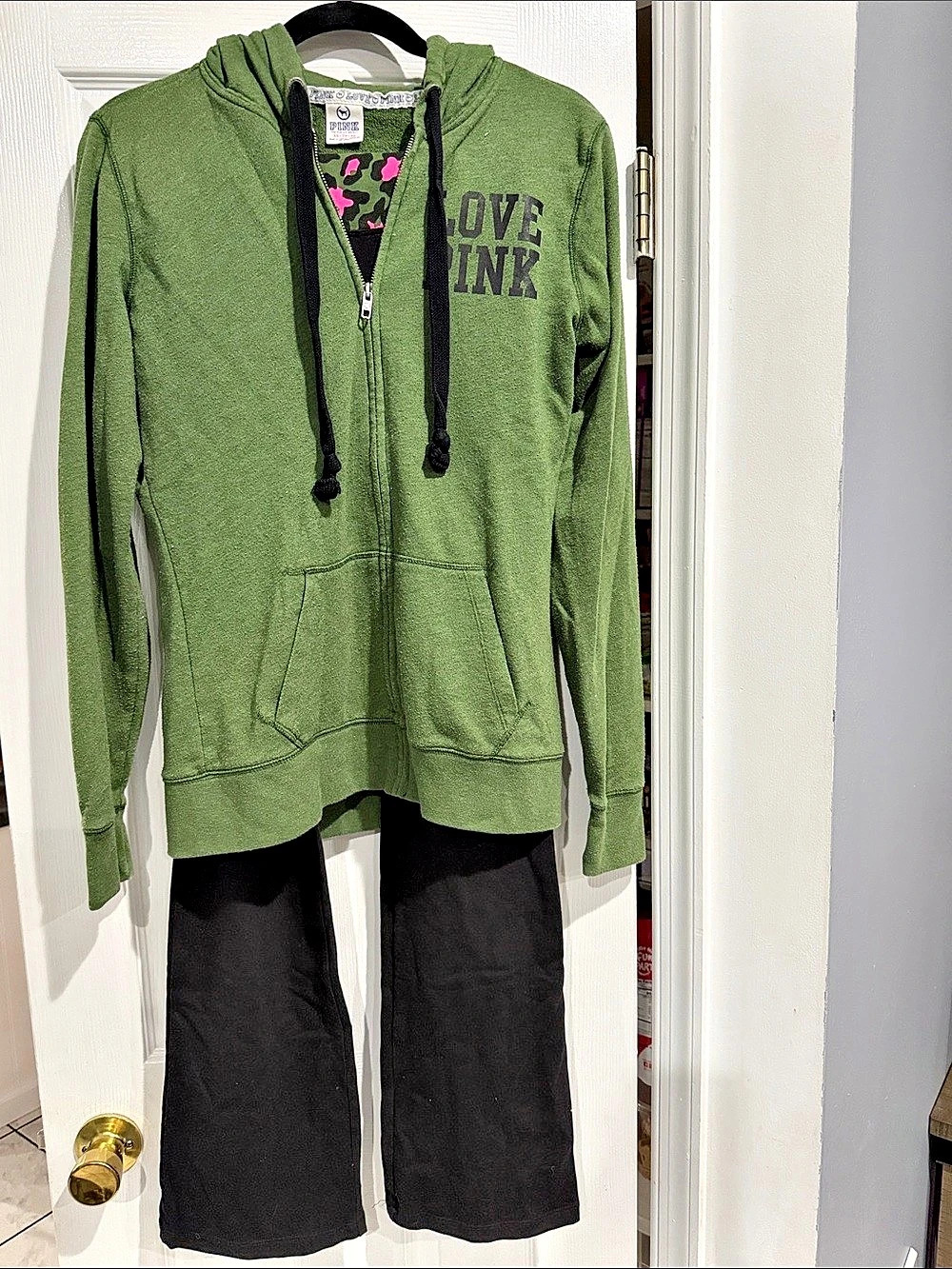 Victoria's Secret PINK LOVE PINK Olive Green Leopard Full Zip Hoodie Olive